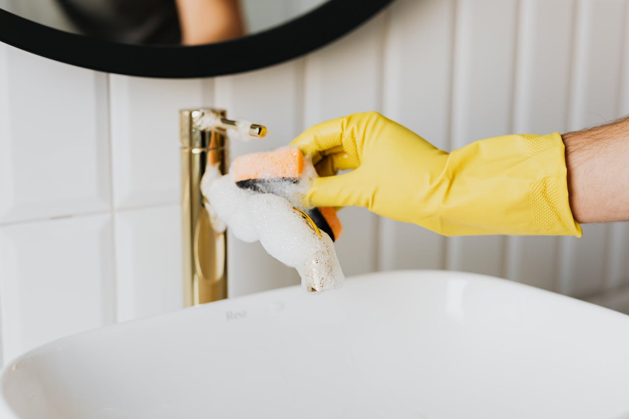 Commercial Cleaning vs. Janitorial Services: What’s the Difference?