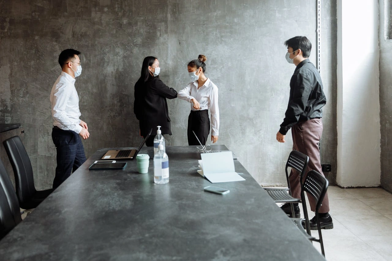 How to Maintain a Sanitized Office During Cold and Flu Season